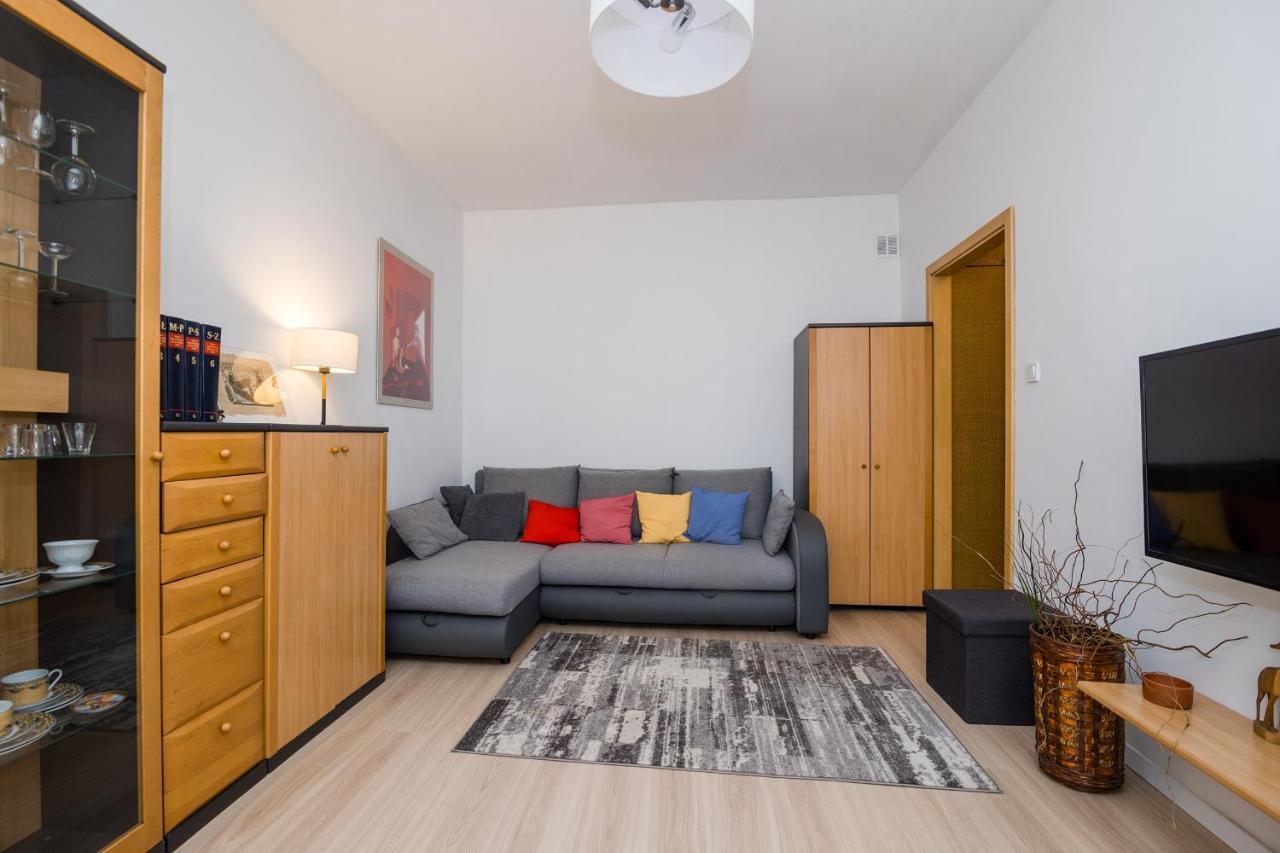 Shortstaypoland Plac Dabrowskiego B140 Varşova Dış mekan fotoğraf